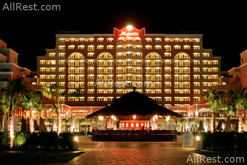 Majestic Hotel & Residence 12